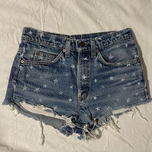 LF star Levi’s Jean shorts